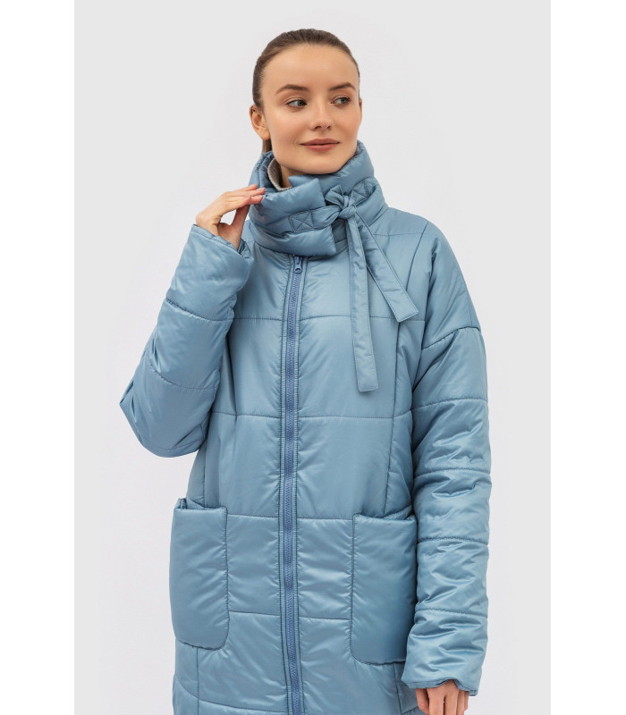 Пальто голубое из стеганной ткани с стойкой воротничком Ладре ​  *LESIA*  Артикул: 131710000 Деми***